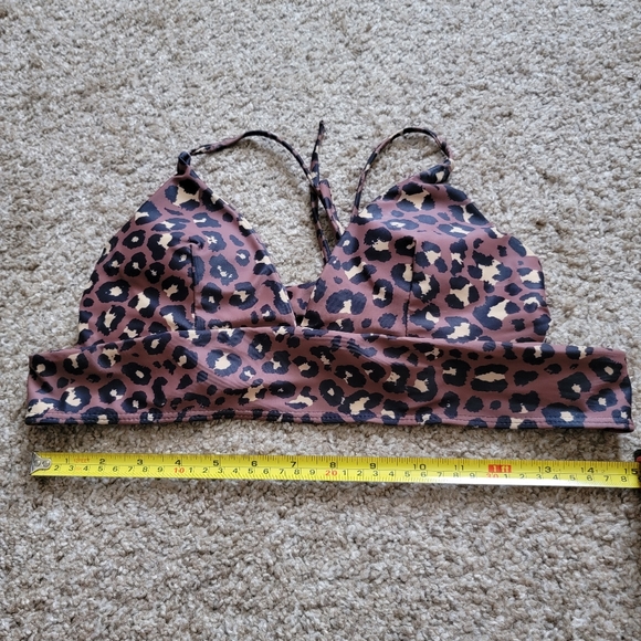 Leopard Print Bikini Top Criss Cross Back Tie Size Medium - Picture 6 of 7